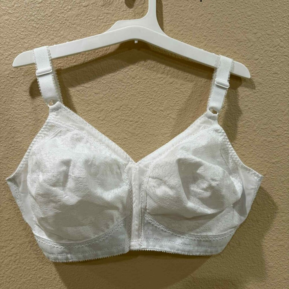 40D white lace bra NWOT